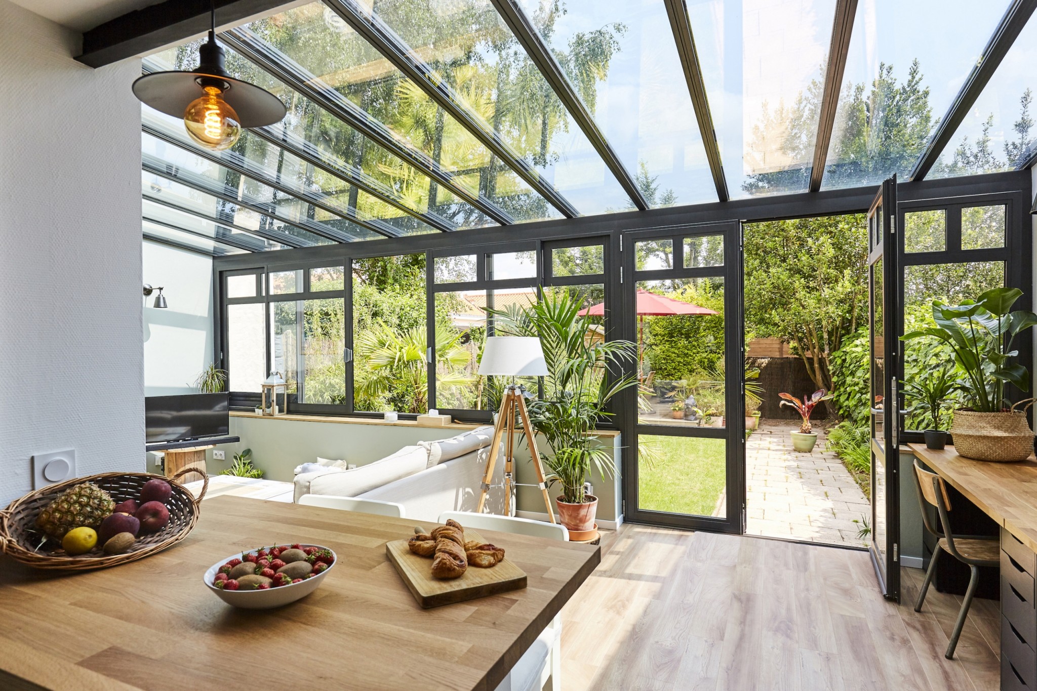 Système coulissant pour toiles de façades et joues terrasse bois