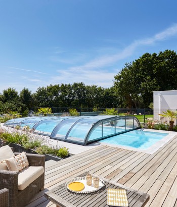 Abri de piscine économique en polycarbonate par Jardin Couvert