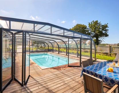 Tout savoir sur les matériaux d’un abri de piscine