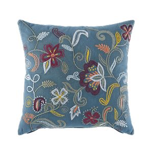 Coussin fleuri Maisons du Monde
