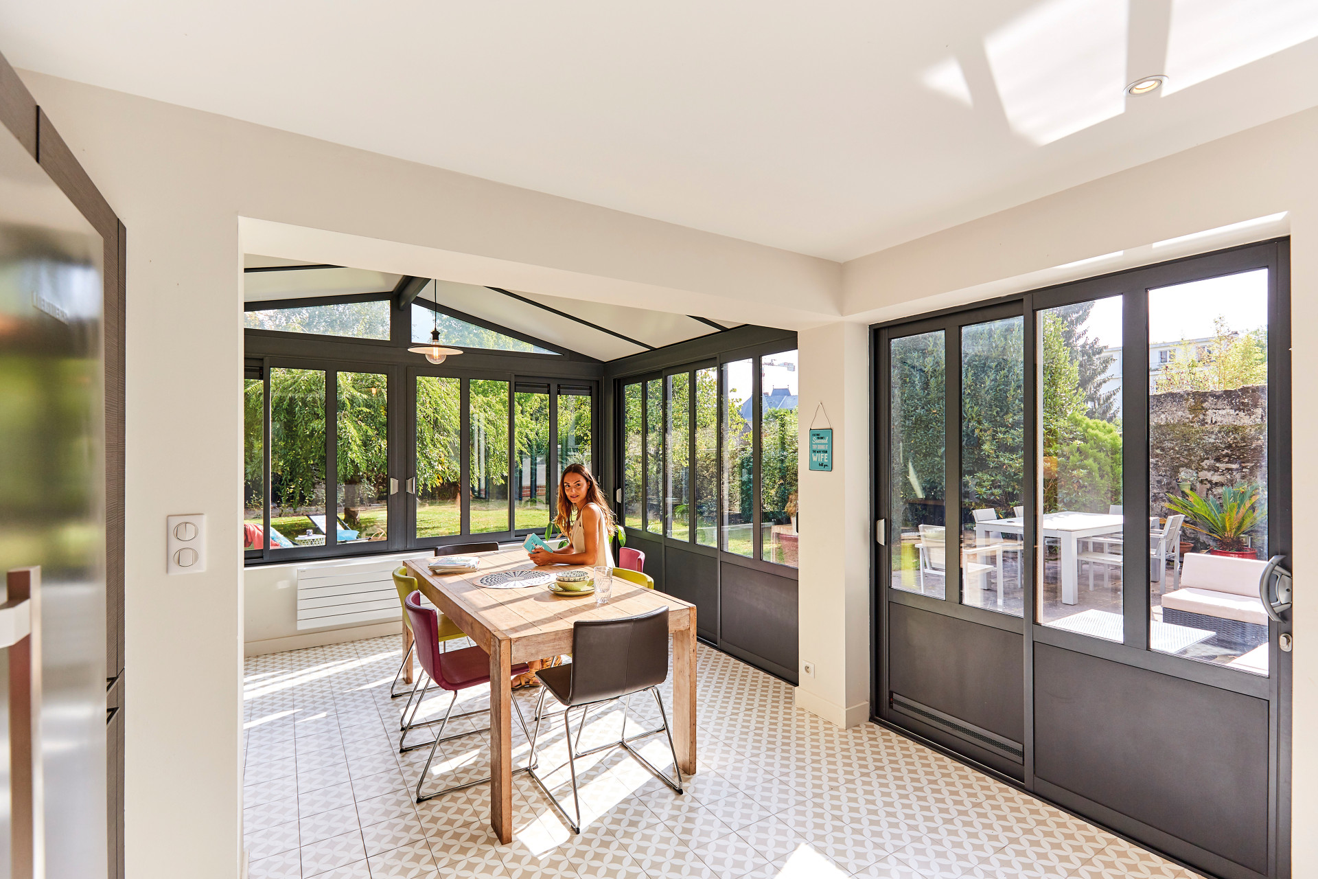 Aménager votre terrasse avec une véranda verrière avec toiture en verre