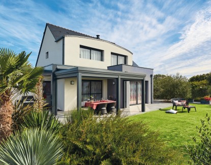 Pergola gris anthracite design et moderne