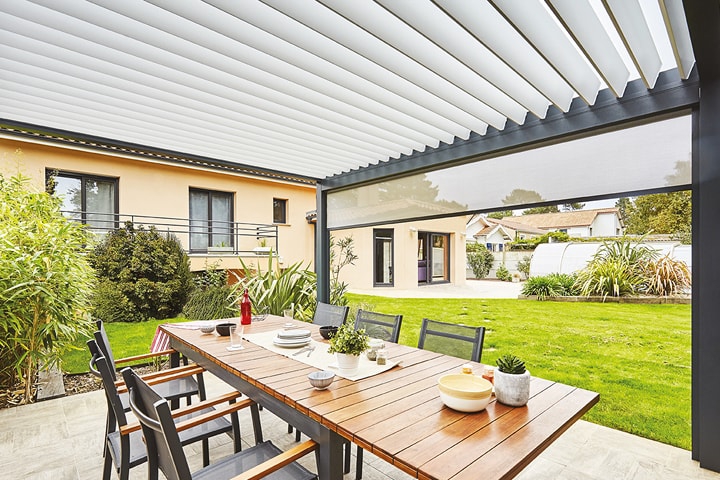 Bien choisir une pergola Bioclimatique : les 7 critères de choix