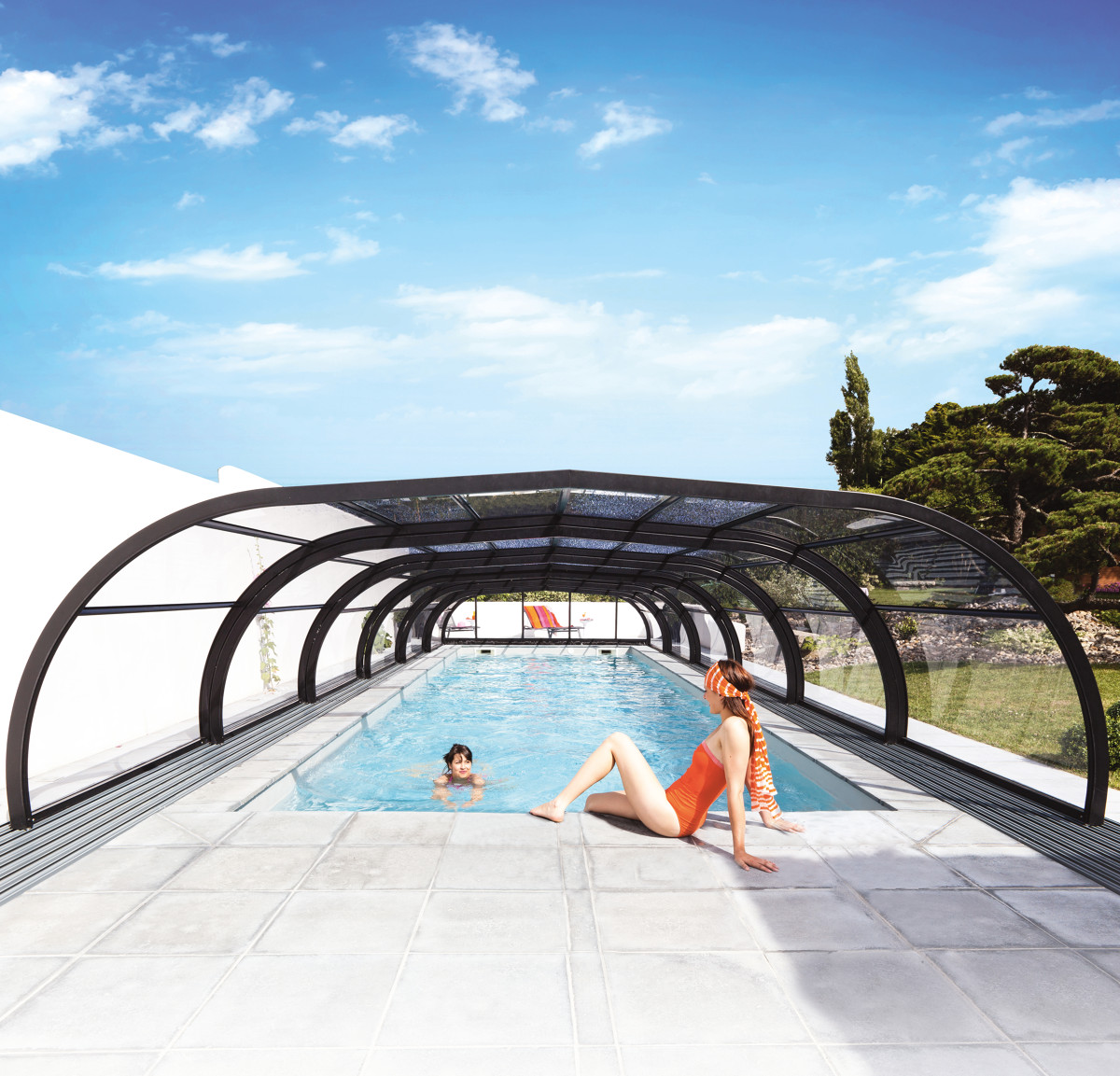 Abri de piscine Mi-haut