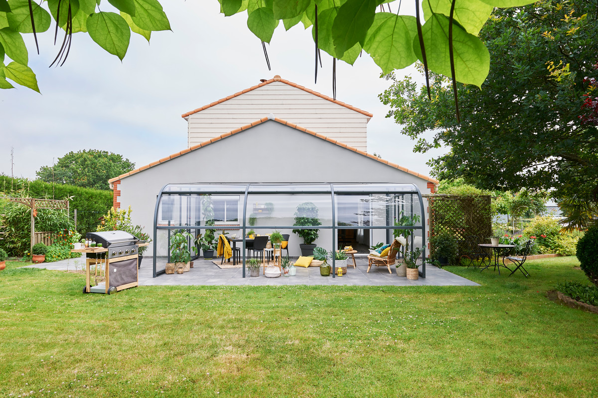 Combien coûte un abri de terrasse ?
