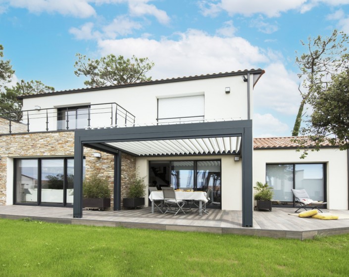 Pergola Bioclimatik à lames orientables