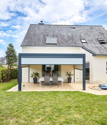 Pergola Bioclimatik à lames orientables