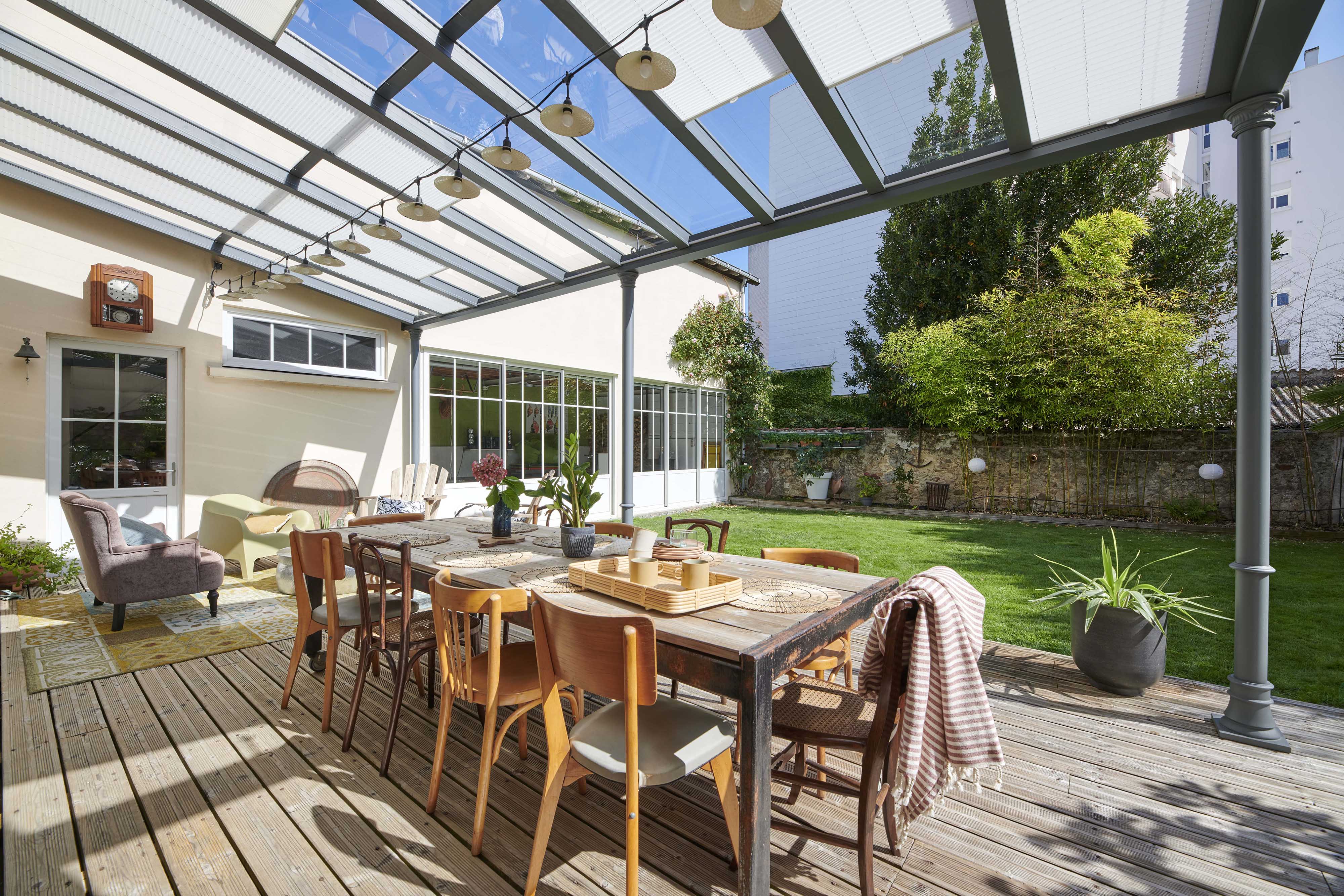 Pergola aluminium : style d’antan à l&rsquo;aspect métal