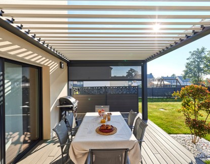 Pergola ou store banne : que choisir?