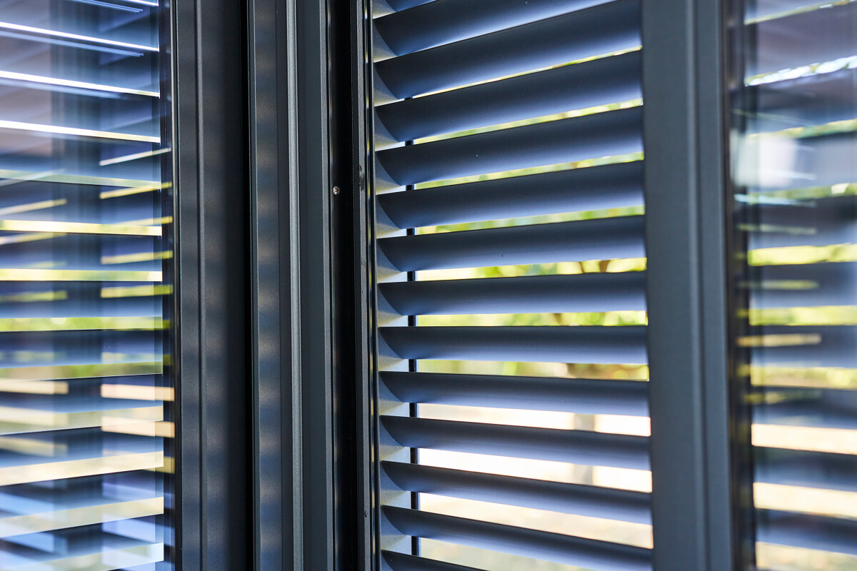 Le brise-soleil en aluminium : une protection idéale pour la véranda