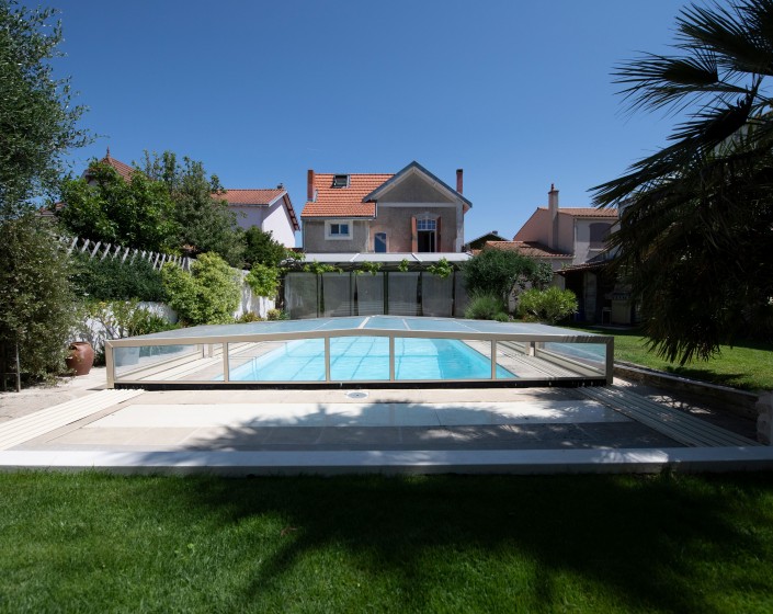 Abri de piscine Triptik Semi-Plat
