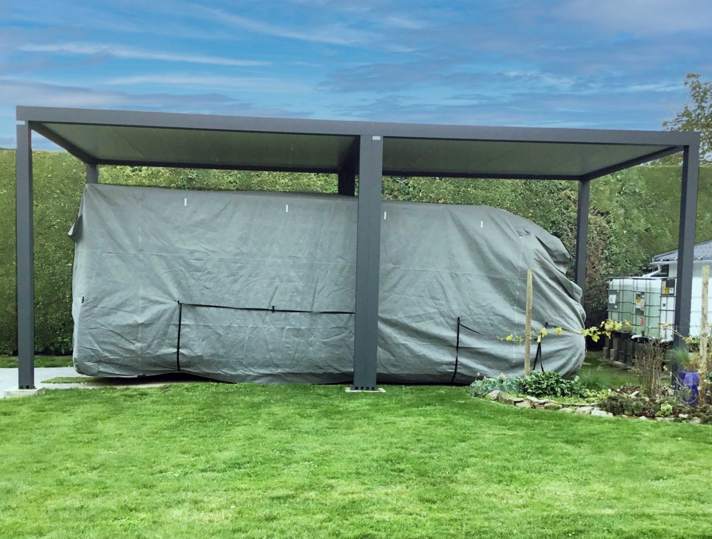 carport sur-mesure en alu Gustave Rideau
