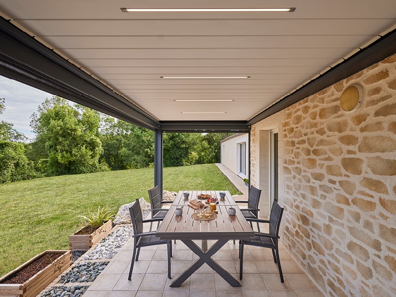 Pergola Bioclimatik à lames orientables 