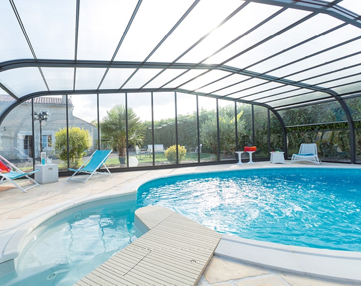 Abri de piscine Elliptik Haut à panneaux relevables