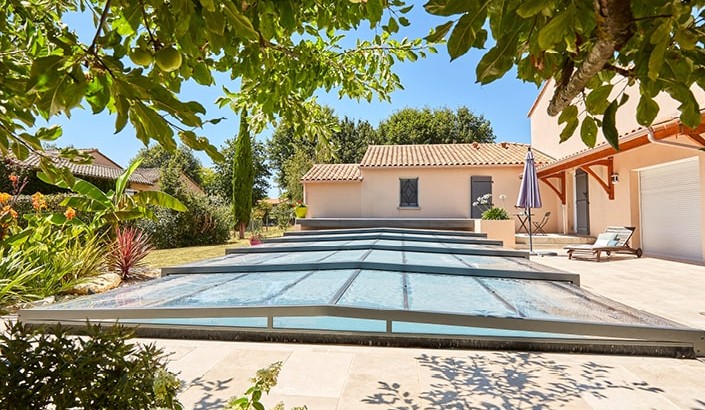 Abri de piscine Triptik Semi-Plat  