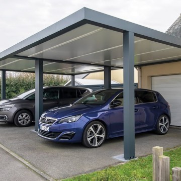 Un carport moderne en aluminium