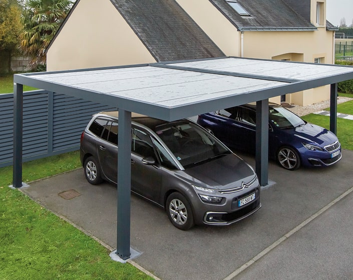 Un carport à la toiture étanche
