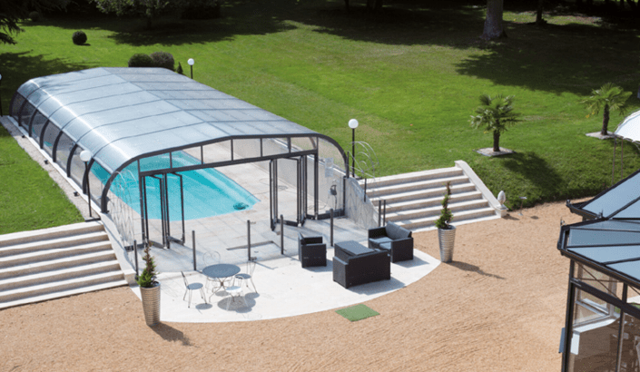 Abri de piscine Elliptik Haut à panneaux relevables 