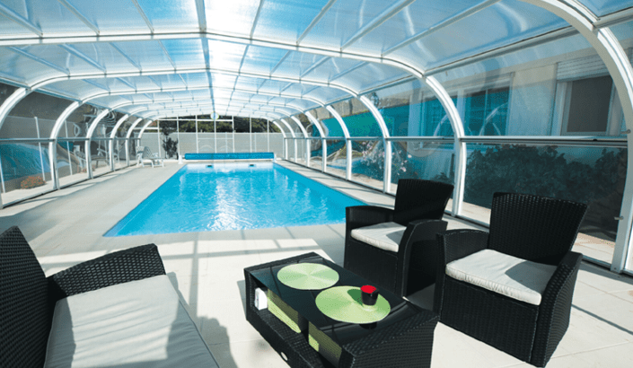 Abri de piscine Elliptik Haut à panneaux relevables 