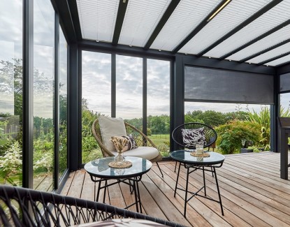 Pergola à paroi vitrée