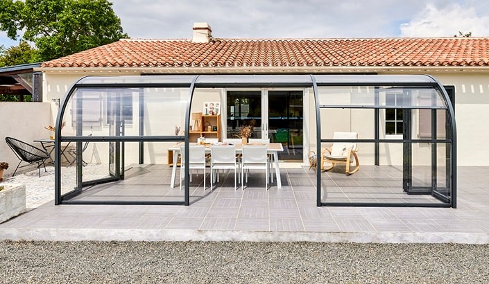 Abri de terrasse Panoramik à panneaux relevables