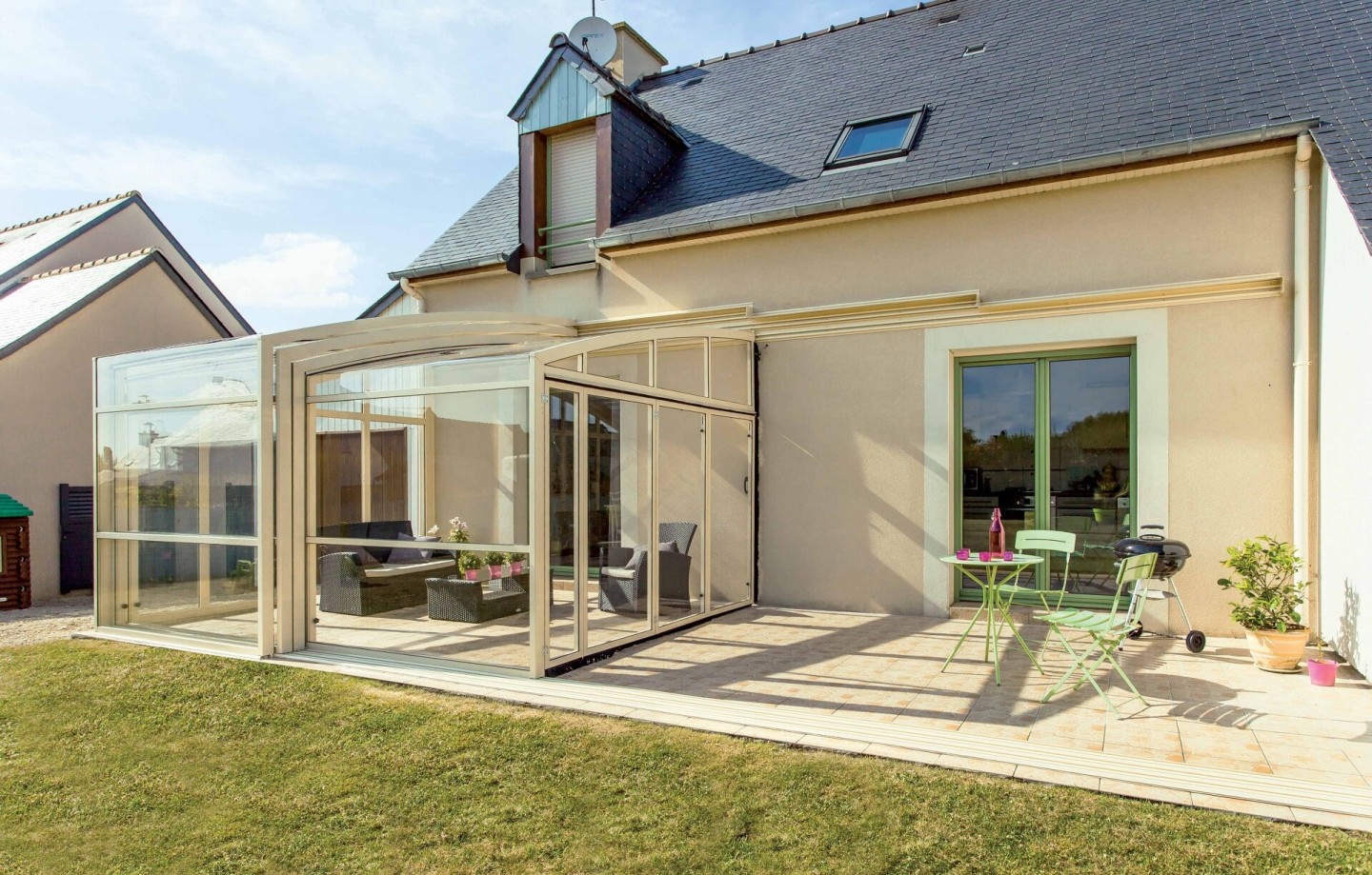 Timelapse | abri de terrasse Tendanz | Flexibilité & protection pour votre terrasse | Gustave Rideau