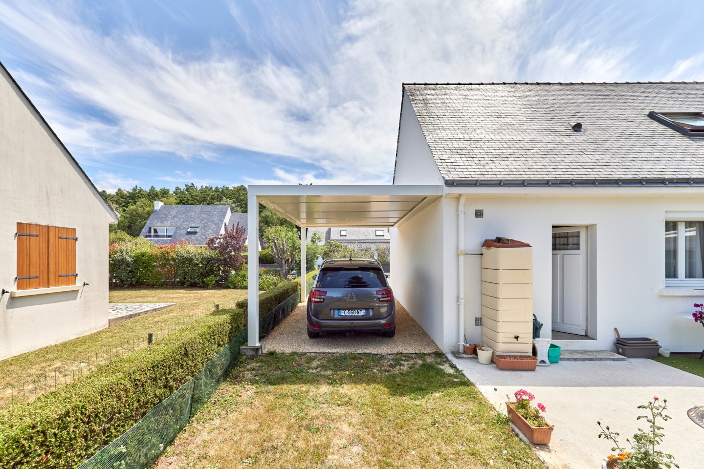 Le carport de Francine | Protection élégante & robuste pour votre véhicule | Gustave Rideau