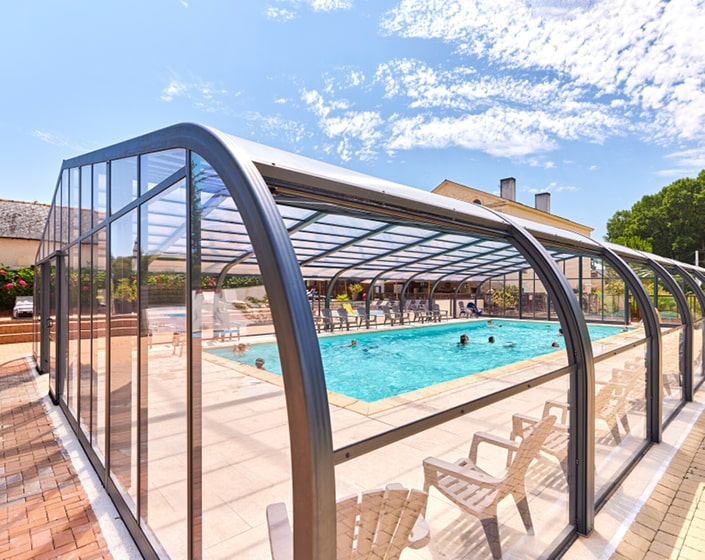 Abri de piscine Elliptik Haut à panneaux relevables