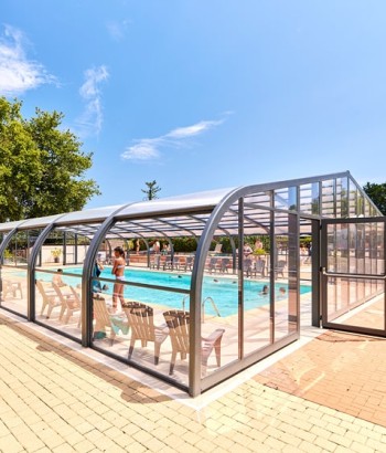 Abri de piscine Elliptik Haut à panneaux relevables 