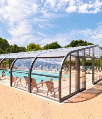Abri de piscine Elliptik Haut à panneaux relevables 