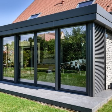 Extension Esthète Moderne + pergola vitrée