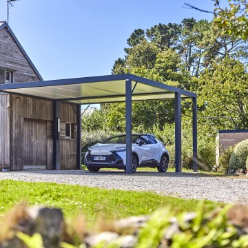 Comment couvrir le toit de son carport ? Tous nos conseils