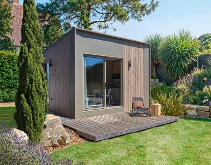 Studio de jardin ou extension de maison : que choisir ?