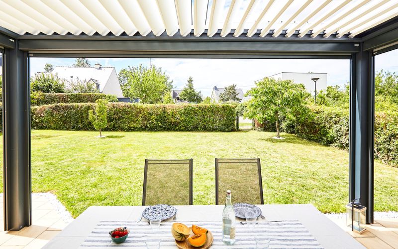 Pergola Bioclimatik à lames orientables