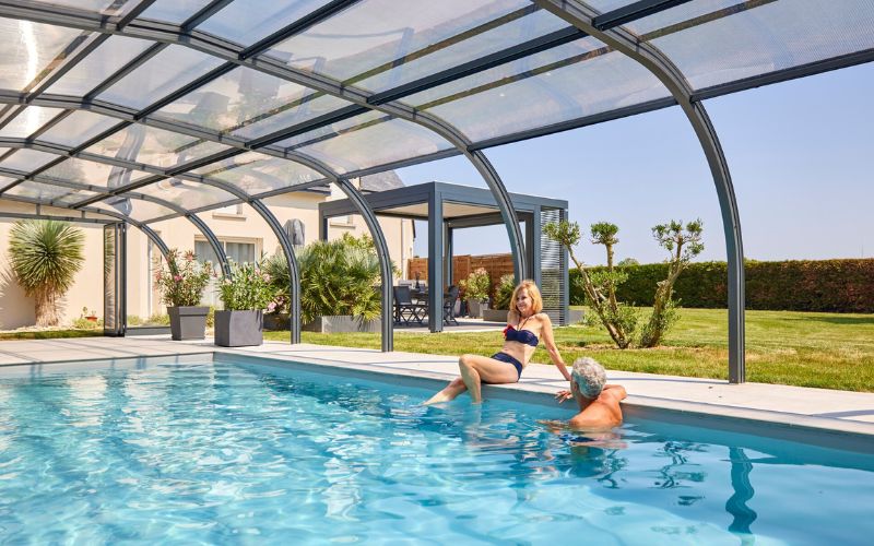 Vous aussi,<br>personnalisez<br>votre abri de piscine