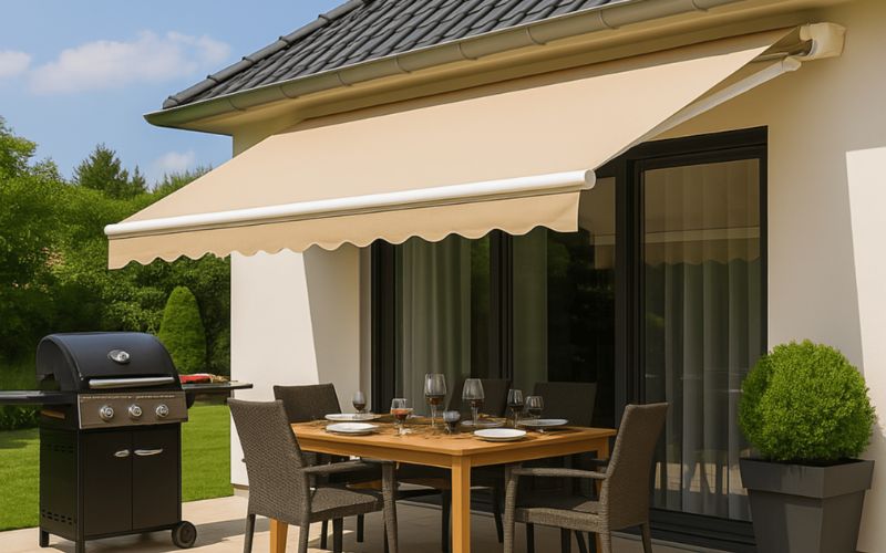 Le store banne : protection réglable 
