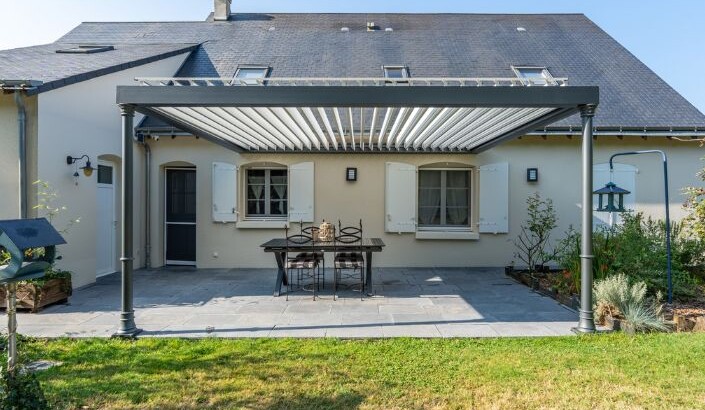 Pergola Bioclimatik à lames orientables