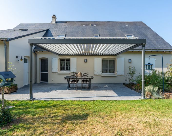 Pergola Bioclimatik à lames orientables