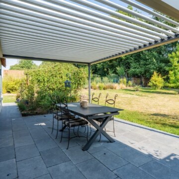 Pergola Bioclimatik à lames orientables