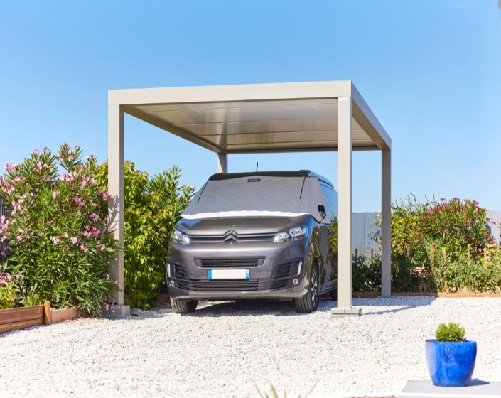 Carport van