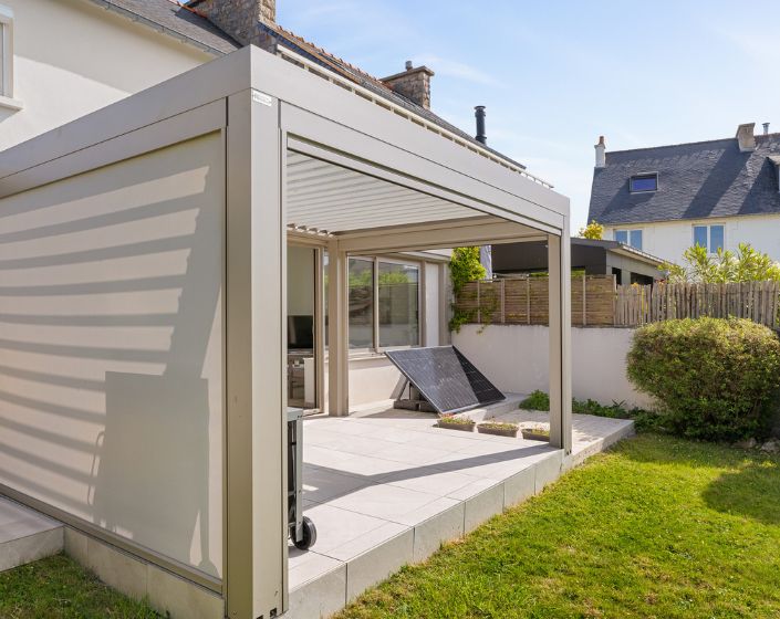 Pergola Bioclimatik à lames orientables
