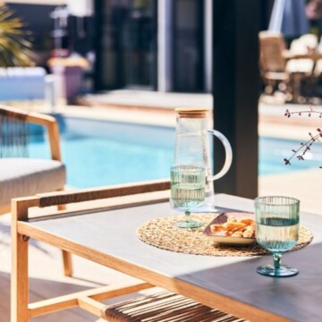 Pool house avec cuisine d’été : l’art de recevoir en plein air