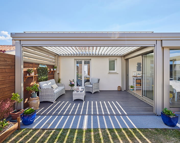 Pergola Bioclimatik à lames orientables