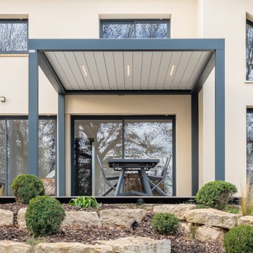 Pergola Bioclimatik à lames orientables