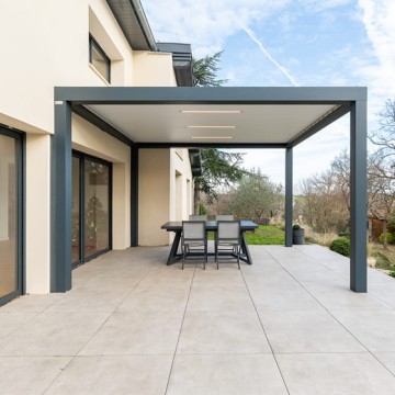 Pergola Bioclimatik à lames orientables