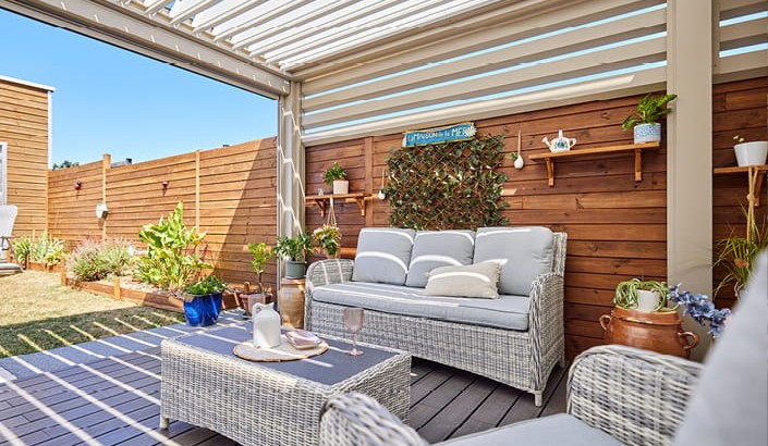 Pergola Bioclimatik à lames orientables