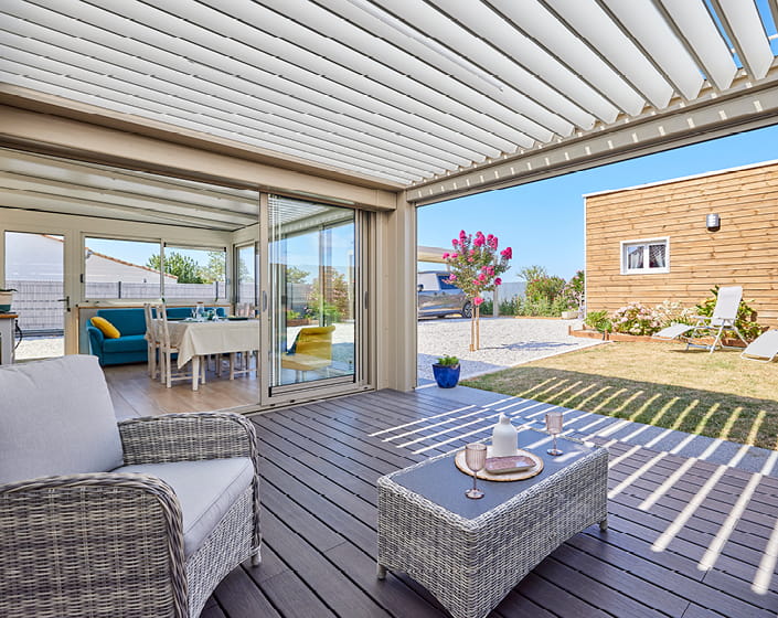Pergola Bioclimatik à lames orientables
