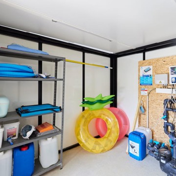 Pool House local technique